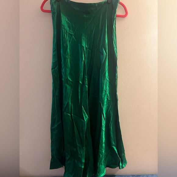 Dark green Satin Effect Midi Skirt - Picture 2 of 3